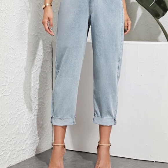 High Rise Raw Hem Mom Jeans Double Button with Zip Fly Blue Size Medium (6) - Picture 4 of 6